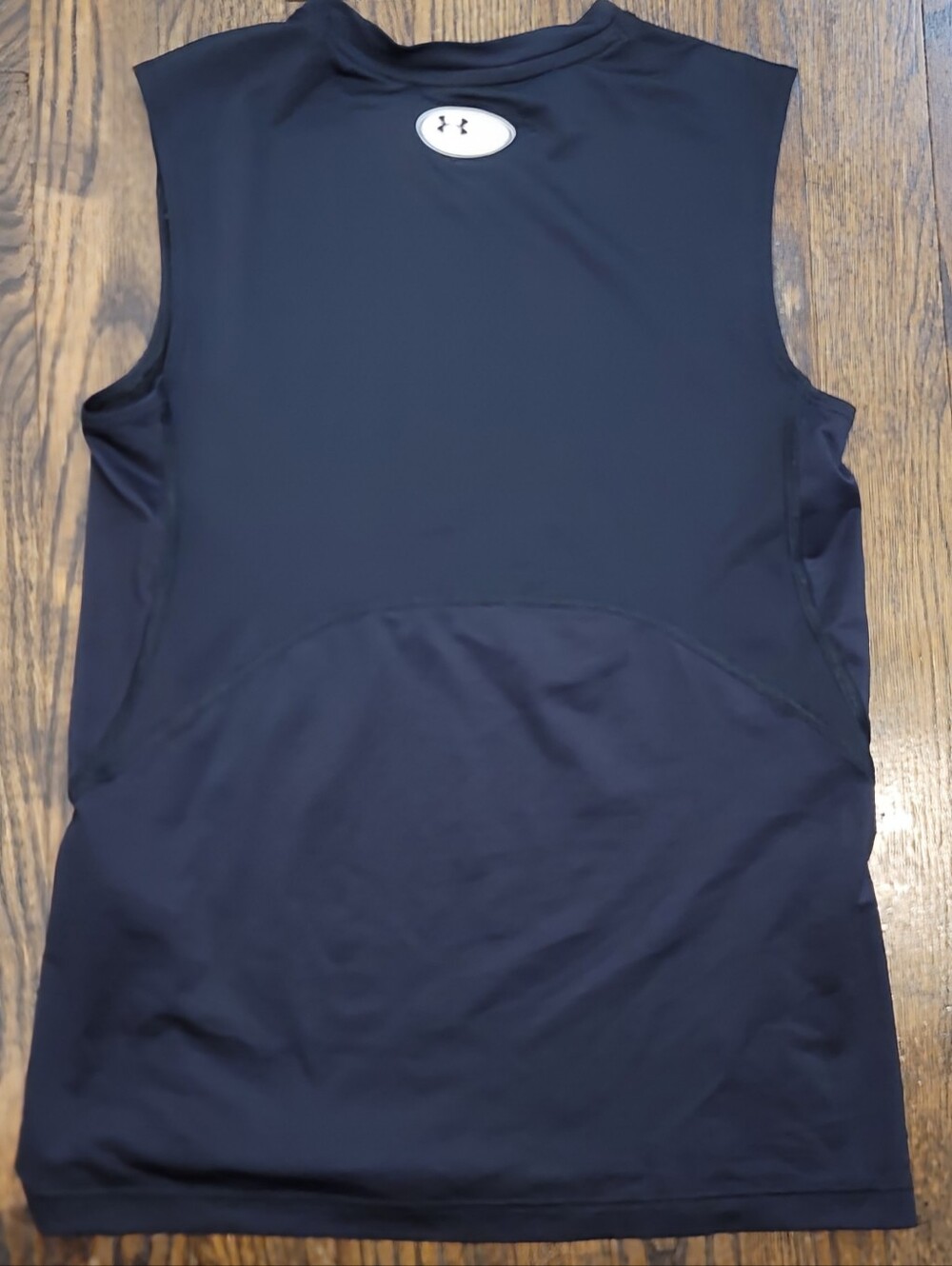 5/$14 Under Armour Tank Sz M - Picture 3 of 3